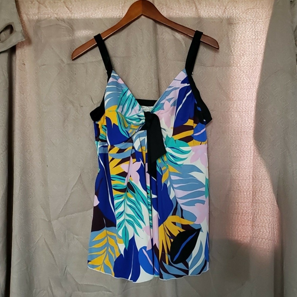 Avenue Tankini Swim Top Womens 20 Plus Multicolor Tropical Floral Lined Stretch